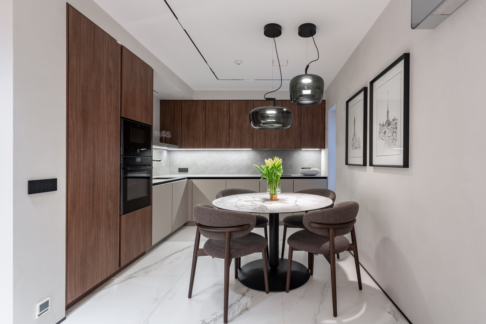 Kitchen image 1